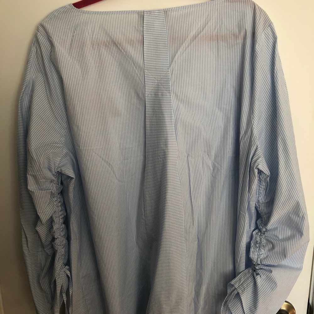 New with tags Lane Bryant blouse.